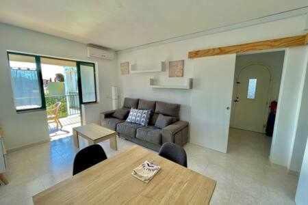 Boschapartamento De 2 Dormitorios Y Con Piscina Ciutadella  Bagian luar foto