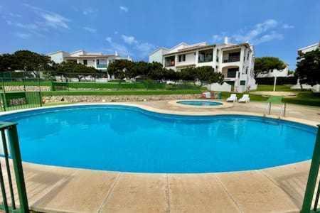 Boschapartamento De 2 Dormitorios Y Con Piscina Ciutadella  Bagian luar foto